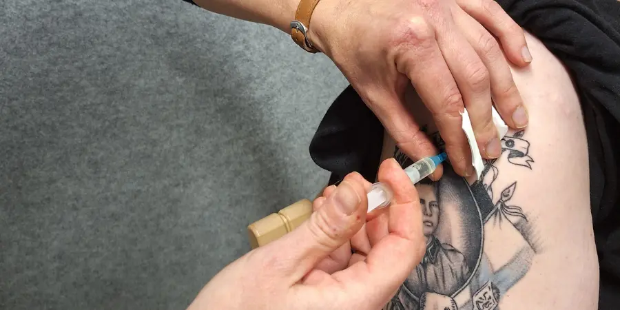 Punkkikausi lähenee, suojaudu rokotteella!